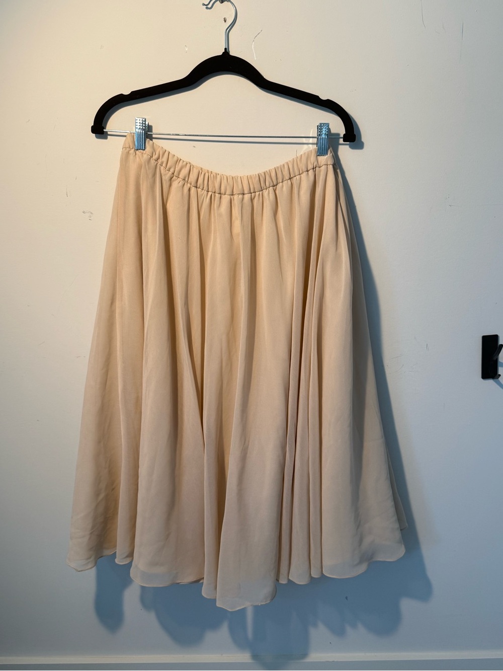 Vintage Soft Pink Midi Skirt- CARRIE BRADSHAW MOMENT!!